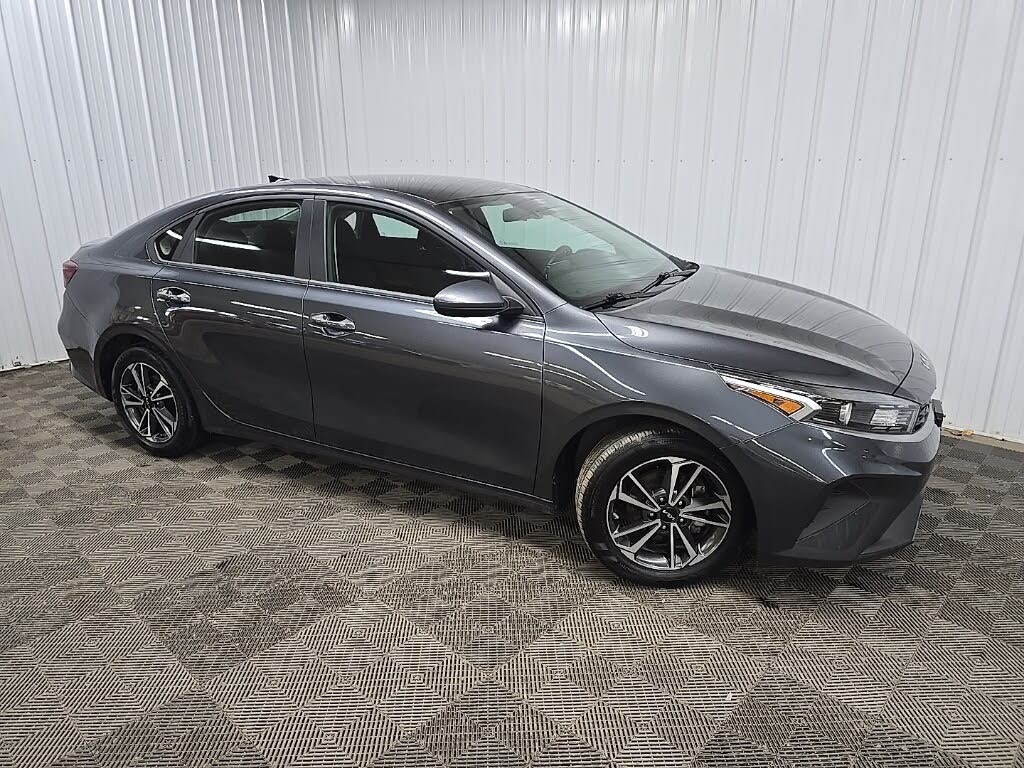 2024 Kia Forte LXS FWD