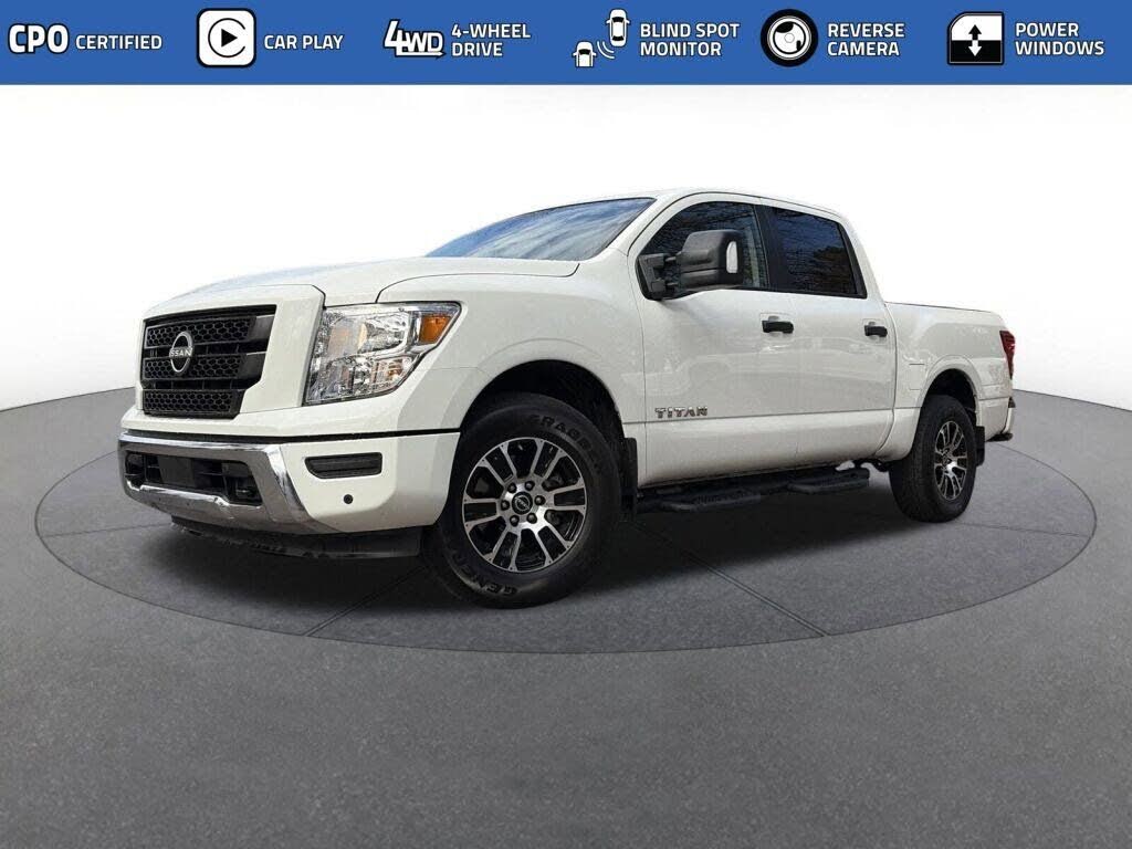 2024 Nissan Titan SV Crew Cab 4WD
