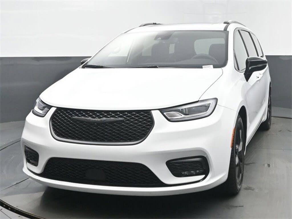 2025 Chrysler Pacifica Limited FWD