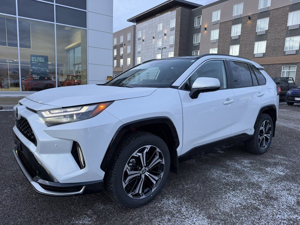 Toyota RAV4 Plug-in Hybrid SE AWD 2025