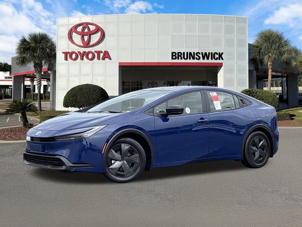 2026 Toyota Prius LE FWD