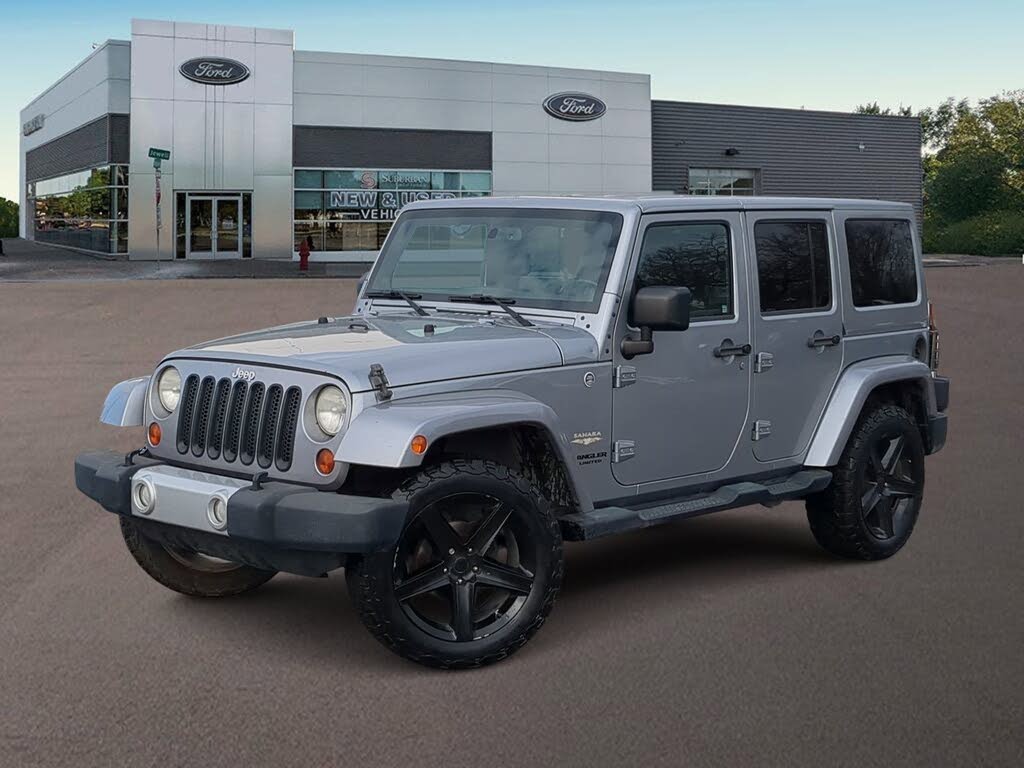 2013 Jeep Wrangler Unlimited Sahara 4WD