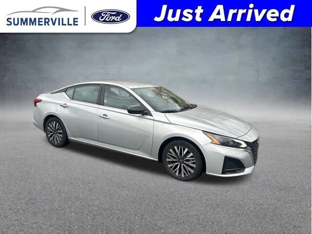 2024 Nissan Altima 2.5 SV FWD