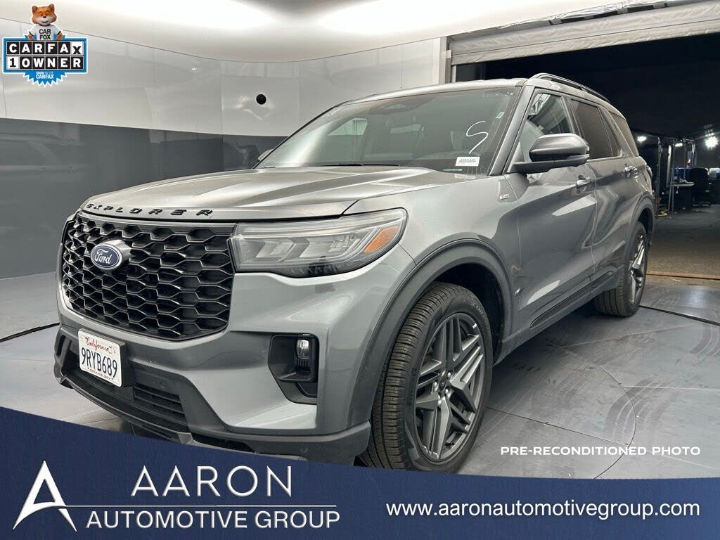 2025 Ford Explorer ST-Line AWD