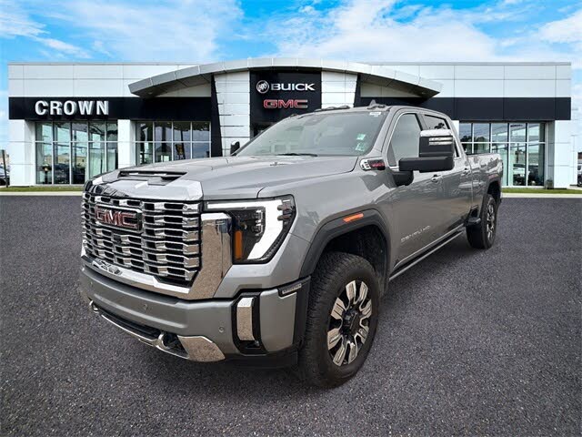 2025 GMC Sierra 2500HD Denali Crew Cab 4WD