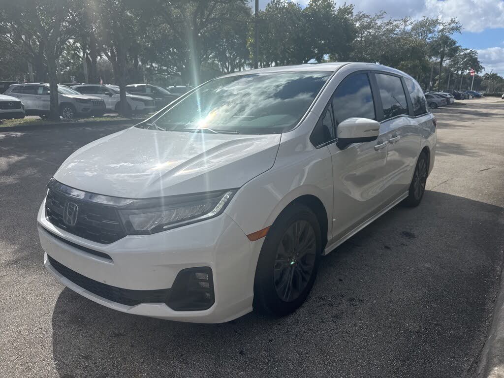2025 Honda Odyssey Touring FWD