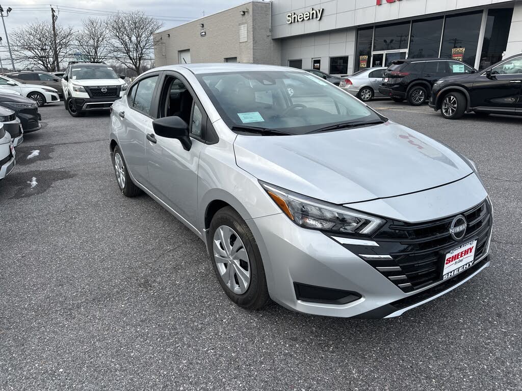 2025 Nissan Versa S FWD