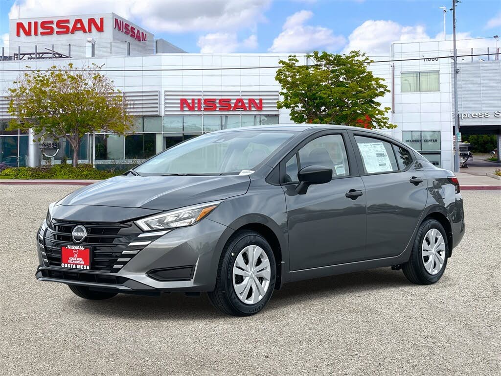 2025 Nissan Versa S FWD