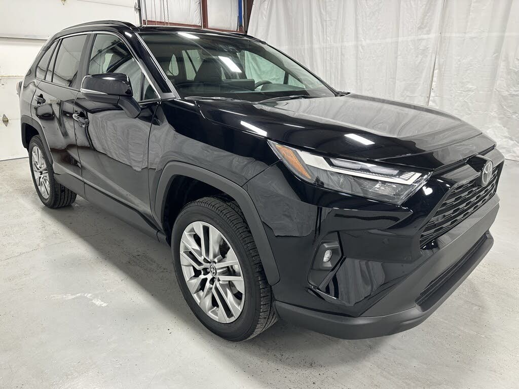 2025 Toyota RAV4 XLE Premium AWD