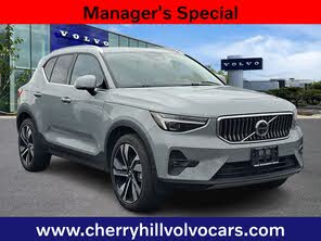 Volvo XC40 B5 Ultra Bright Theme AWD