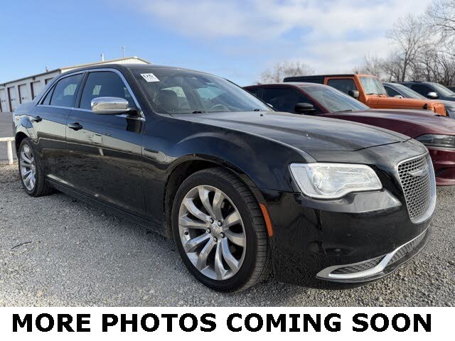 2018 Chrysler 300 Touring RWD