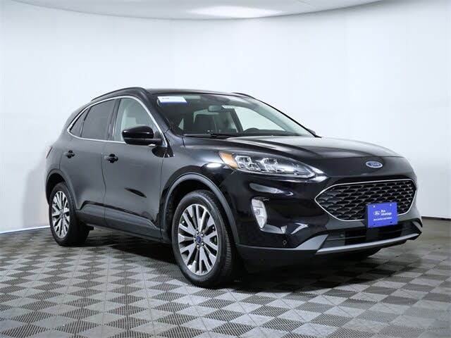 2022 Ford Escape Titanium AWD
