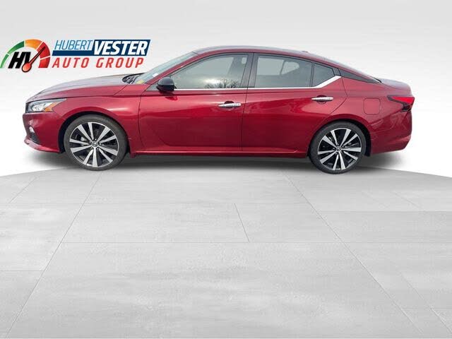 2022 Nissan Altima 2.5 SR FWD