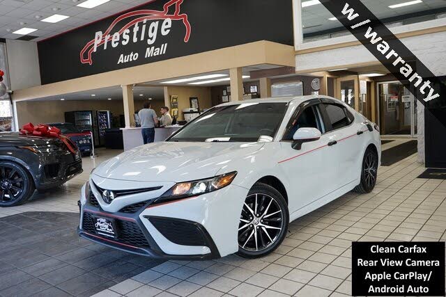 2022 Toyota Camry SE FWD