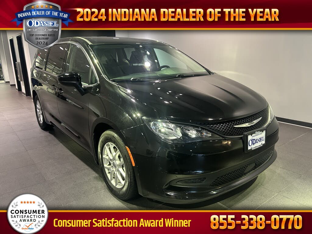 2024 Chrysler Voyager LX FWD