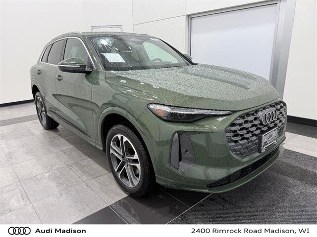 2025 Audi Q5 quattro Premium Plus 40 TFSI