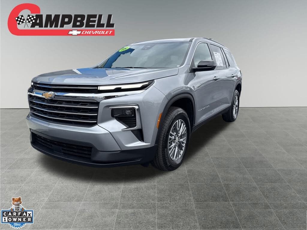 2025 Chevrolet Traverse LT FWD