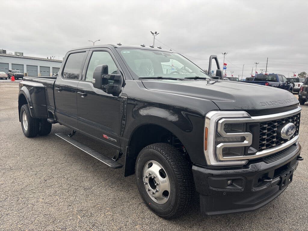 2026 Ford F-350 Super Duty Platinum Crew Cab LB DRW 4WD