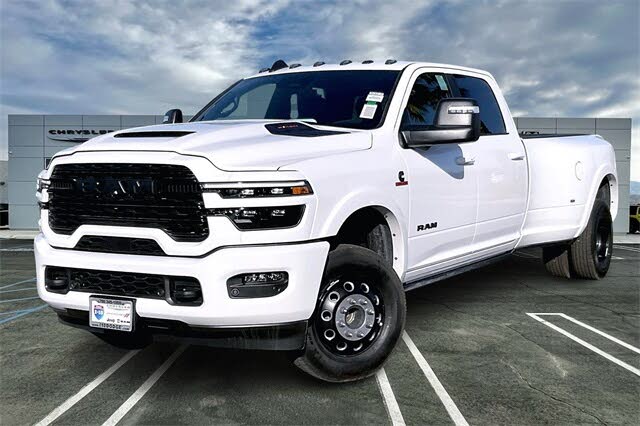 2026 RAM 3500 Limited Crew Cab LB DRW 4WD