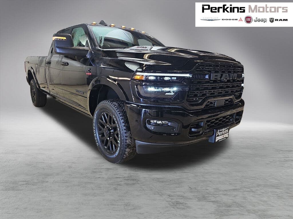 2026 RAM 3500 Limited Crew Cab LB 4WD