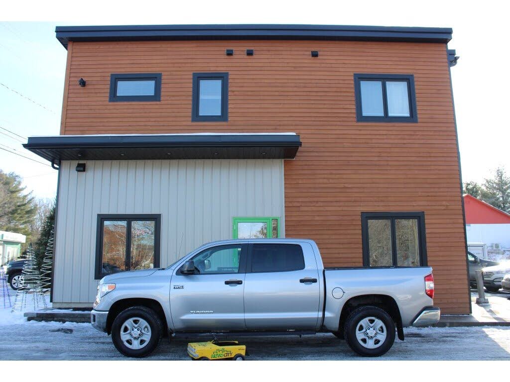 2016 Toyota Tundra SR5 CrewMax 5.7L 4WD