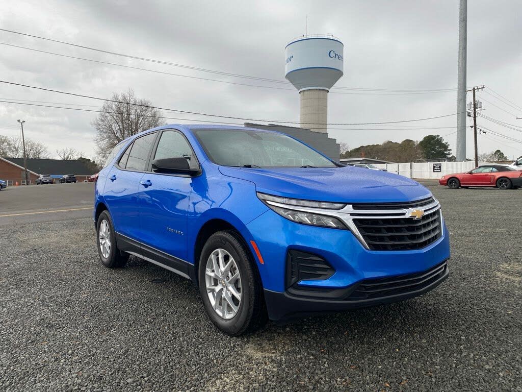 2024 Chevrolet Equinox LS FWD with 1LS
