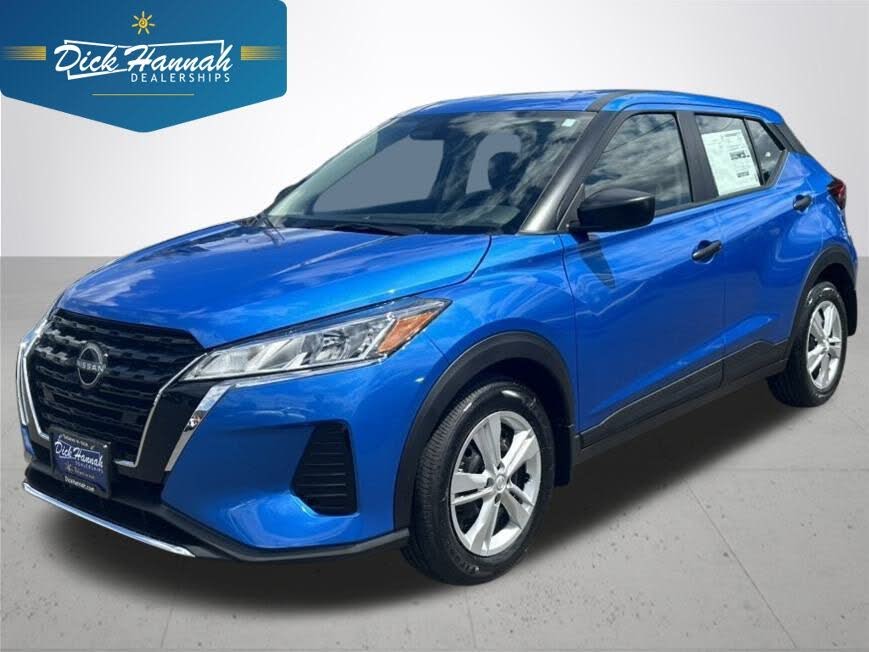 2025 Nissan Kicks Play S FWD