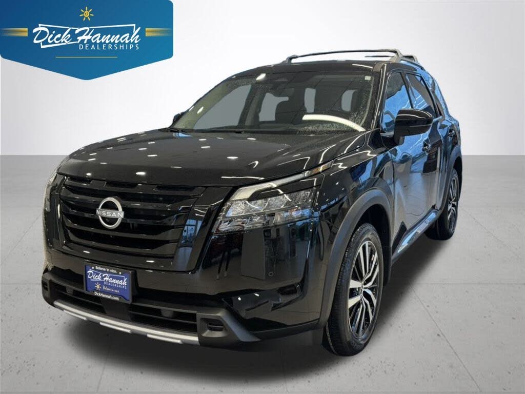 2025 Nissan Pathfinder Platinum 4WD