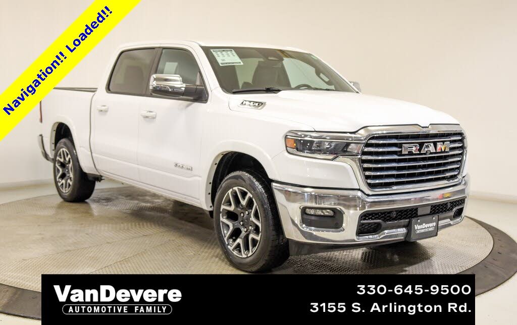 2025 RAM 1500 Laramie Crew Cab 4WD