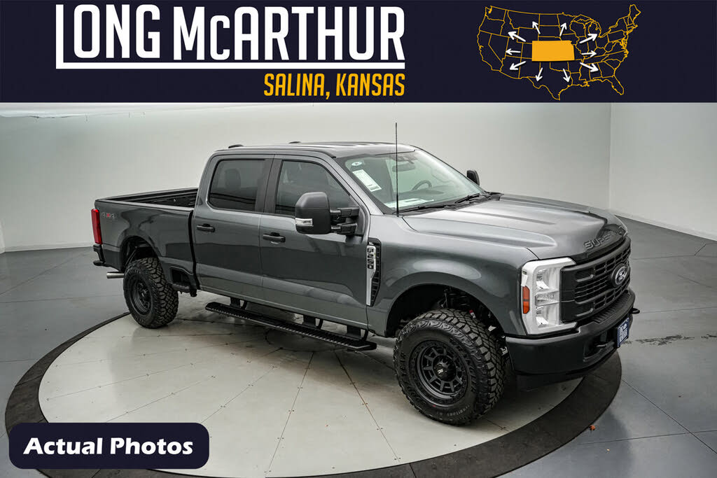 2026 Ford F-250 Super Duty XL Crew Cab 4WD