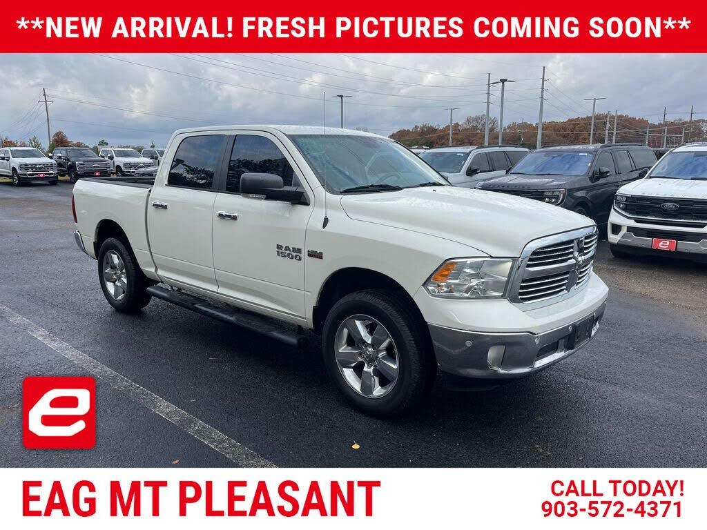 2016 RAM 1500 Lone Star Crew Cab 4WD