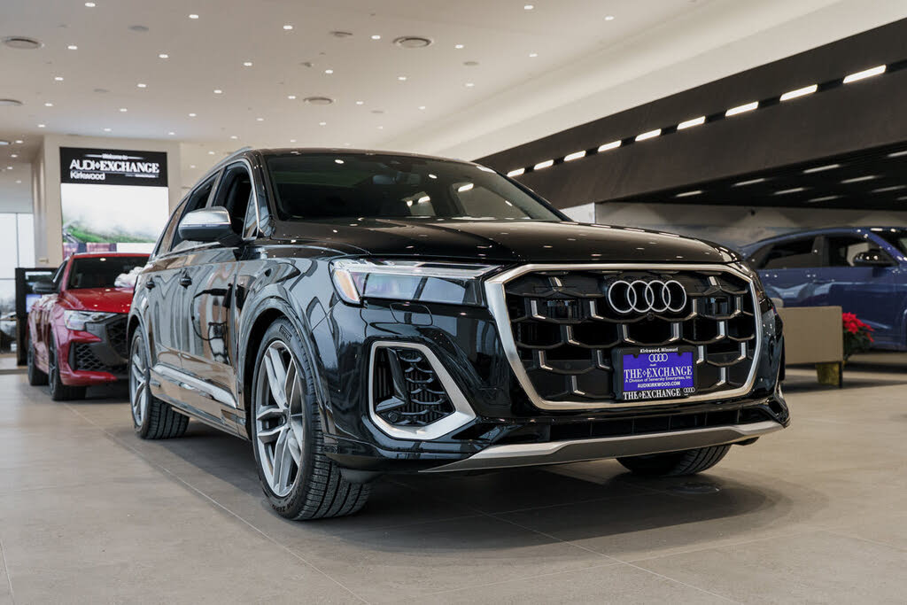 2025 Audi SQ7 4.0T quattro Premium Plus