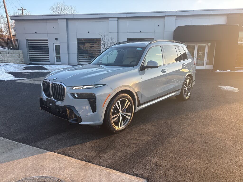 2025 BMW X7 xDrive40i AWD