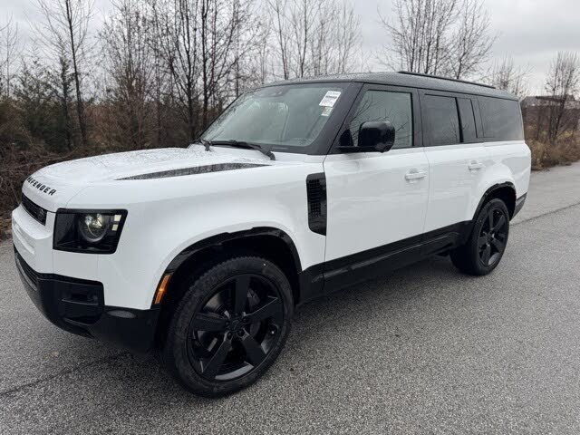 2026 Land Rover Defender 130 P400 X-Dynamic SE AWD