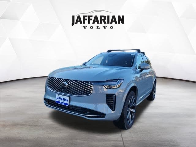 2026 Volvo XC90 B5 Core AWD