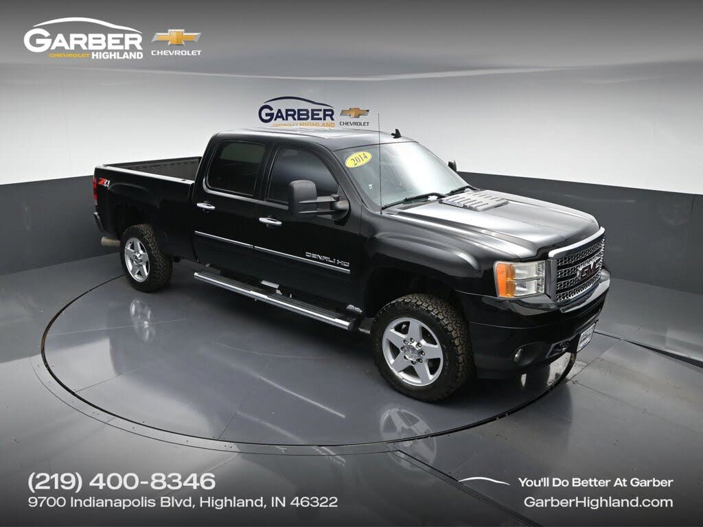 2014 GMC Sierra 2500HD Denali Crew Cab SB 4WD