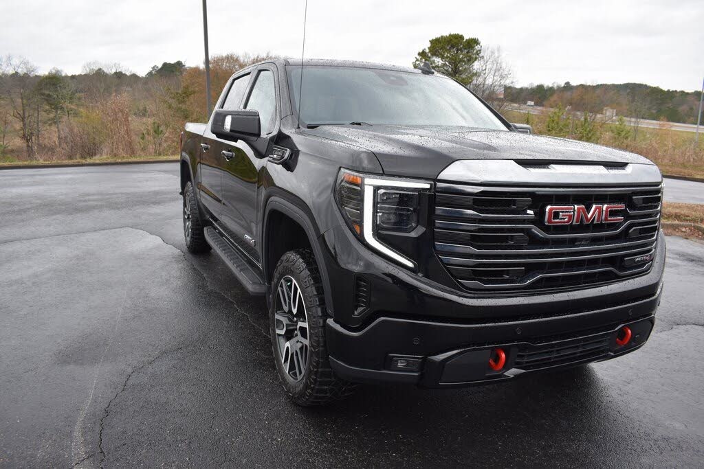 2024 GMC Sierra 1500 AT4 Crew Cab 4WD