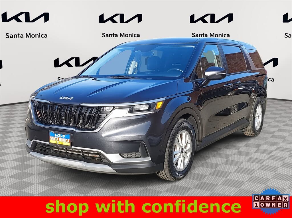 2024 Kia Carnival LX FWD