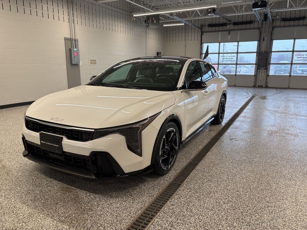 2025 Kia K4 GT-Line FWD