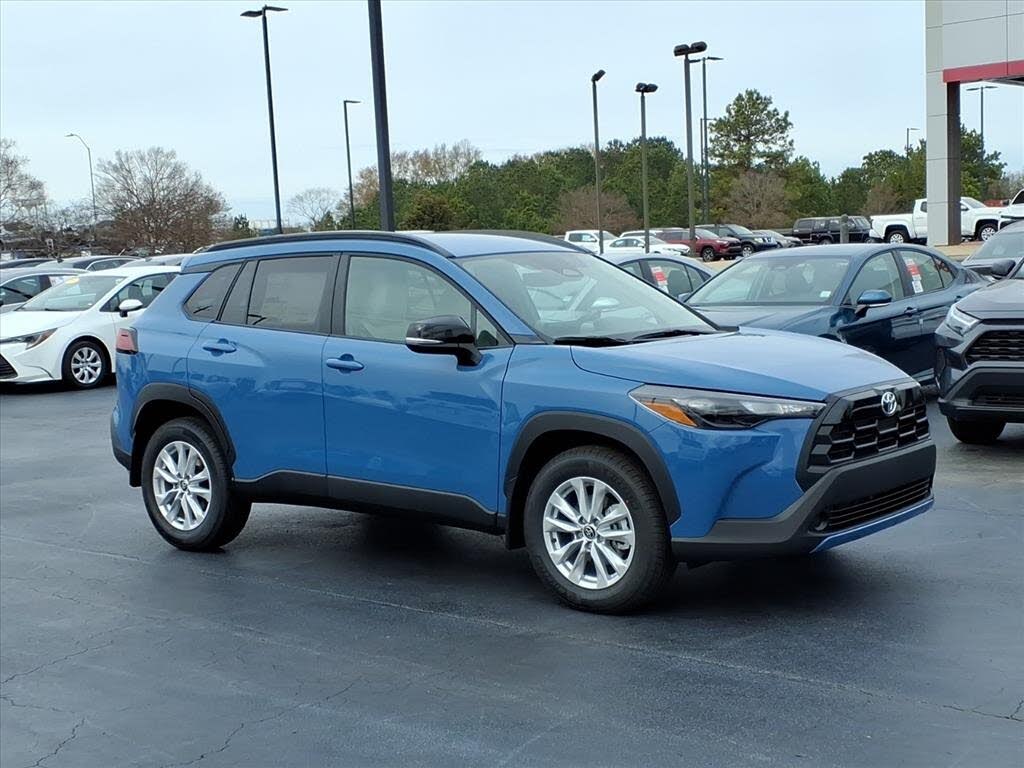 2026 Toyota Corolla Cross LE FWD