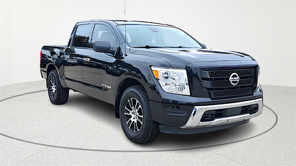 2021 Nissan Titan SV Crew Cab 4WD