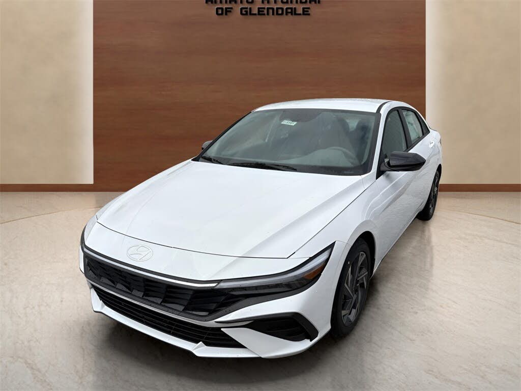 2025 Hyundai Elantra SEL Sport FWD