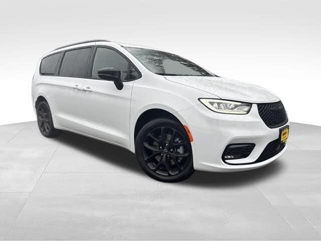 2026 Chrysler Pacifica Limited AWD