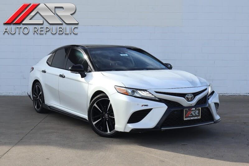 2019 Toyota Camry XSE V6 FWD