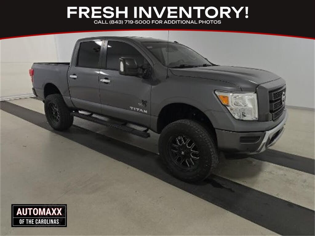 2021 Nissan Titan SV Crew Cab 4WD