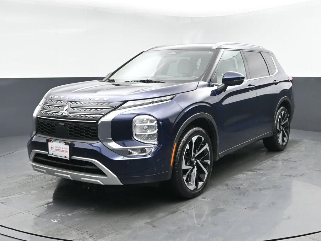 2022 Mitsubishi Outlander SEL FWD