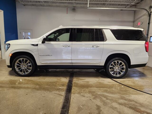 2023 GMC Yukon XL Denali 4WD