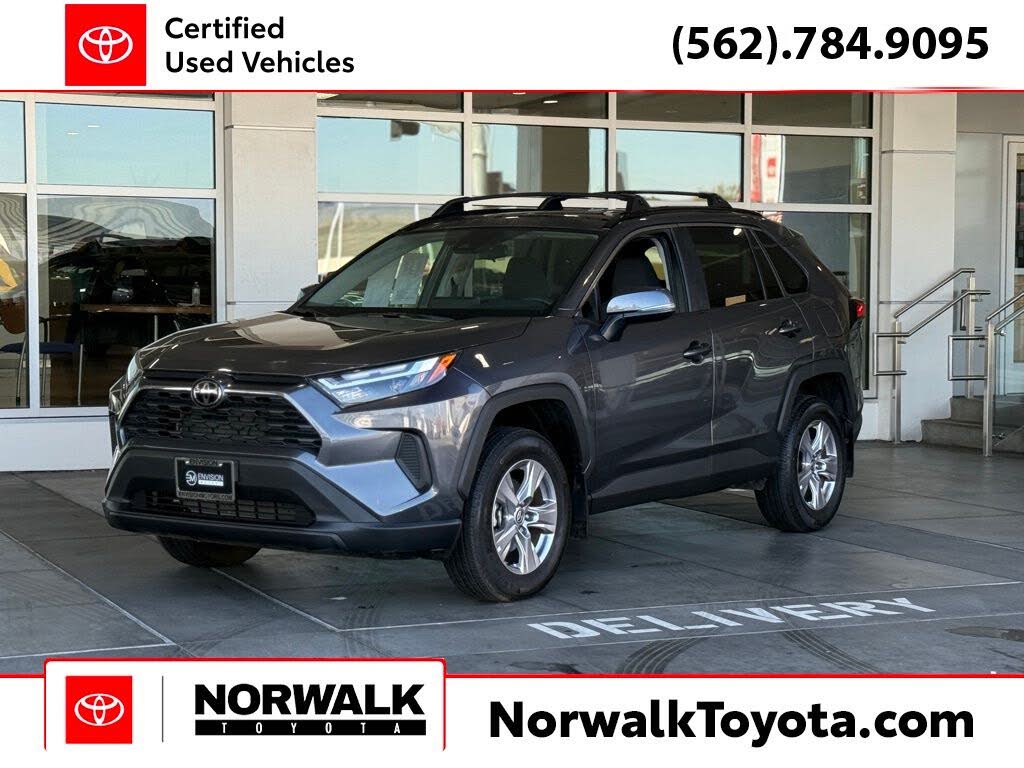 2024 Toyota RAV4 XLE FWD