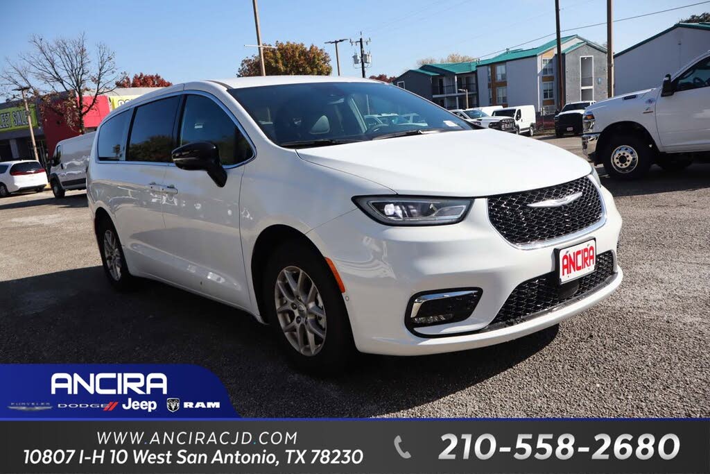 2025 Chrysler Pacifica Select FWD