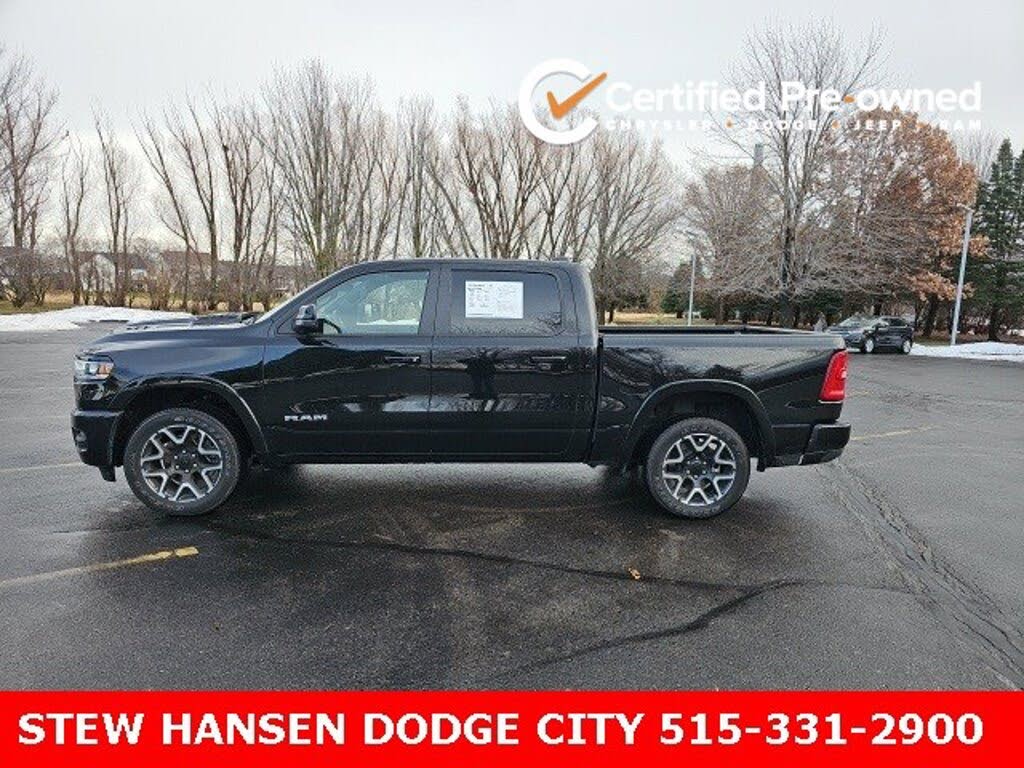 2025 RAM 1500 Laramie Crew Cab 4WD